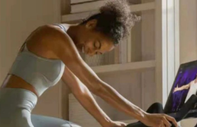 靠一款产品卖出3000亿市值，这个健身品牌比keep还牛！