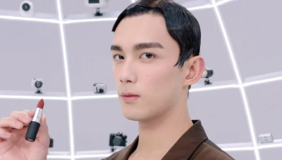 吴磊代言的口红广告，闪瞎我了