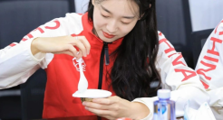 谁是奥运冠军的“野生经纪人”？