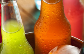 新式气泡水混战：元气森林被两大可乐巨头十面埋伏