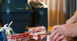 “把五花肉切成女朋友样子”广告被罚，活该！