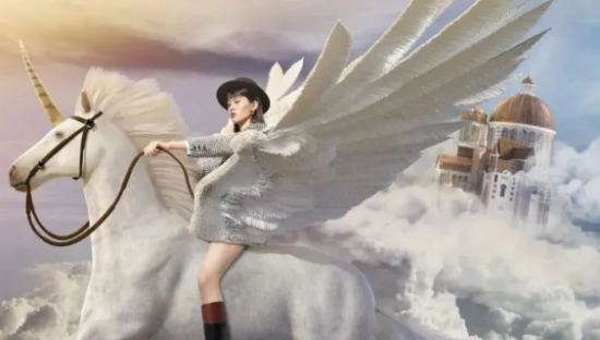 “百变”营销燃爆了！百丽秋冬震撼“焕新”