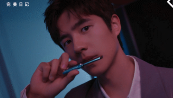 “高攀”周迅、刘昊然，完美日记要高端