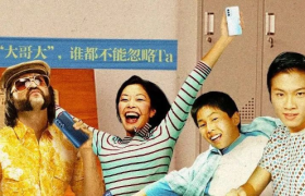 摩托罗拉推复古短片，土味RAP、魔性舞蹈太洗脑