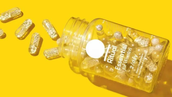 千亿规模保健品的镰刀，终于对准了年轻人