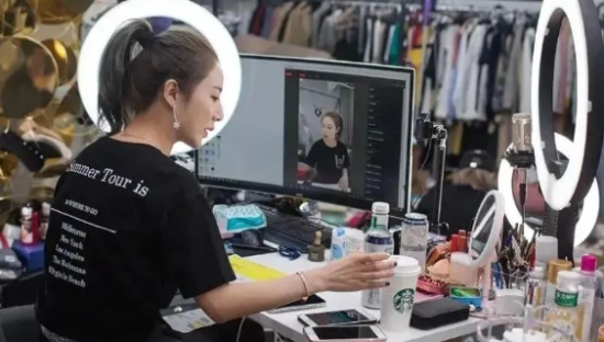 李佳琦薇娅双11卖了189亿，买买买要交多少税？