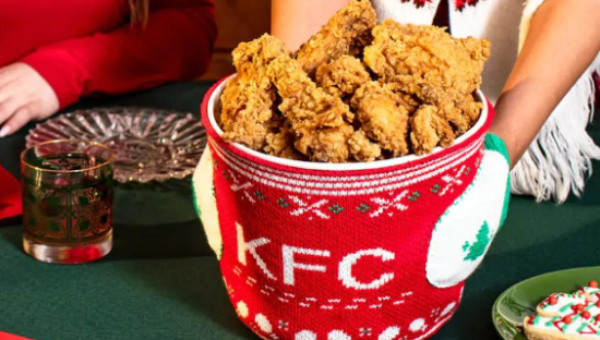 热量超标，肯德基圣诞推出“炸鸡桶毛衣”