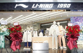李宁“回到”1990，还有人买吗？