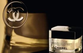 香奈儿推出圣诞盲盒，背后有何营销逻辑？