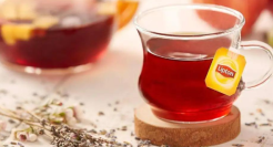 年销售近300亿，这个品牌如何撬动百亿级茶饮市场？