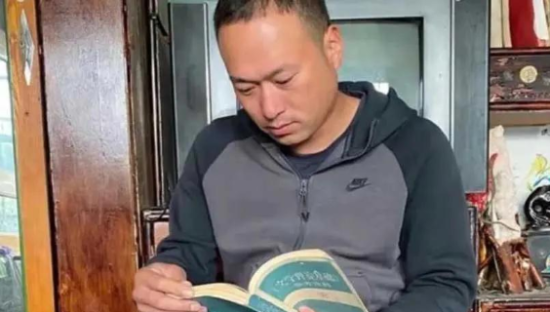 500万不卖！张同学一夜涨粉1500万不想变现？