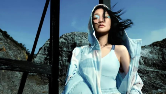 反类型代言：周迅X粒子狂热上演“运动乌托邦”