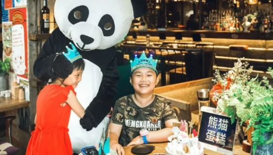 熊猫不走蛋糕爆火，品牌服务差异化是关键！