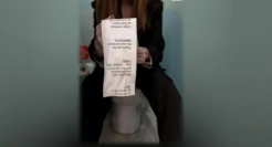 在“厕所”办了场发布会，这个策划真敢玩！