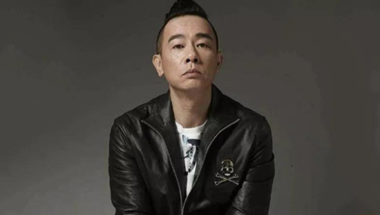 陈小春直播带货仅卖5千，被品牌商告惨了！