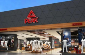 被李宁、安踏甩开身位的匹克，能打动消费者吗？