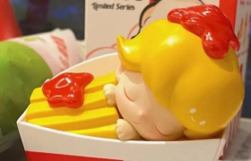 售罄？代吃？800元/套？肯德基DIMOO盲盒凭什么火？