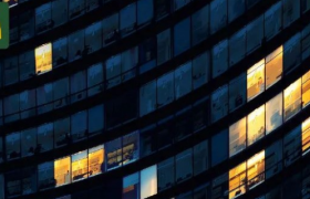 麦当劳2021年创意海报，赢麻了