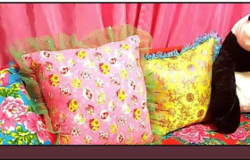 日本妹子成“中华元素”的狂热粉！东北大花布、鸳鸯桌布、囍字，跨次元混搭！