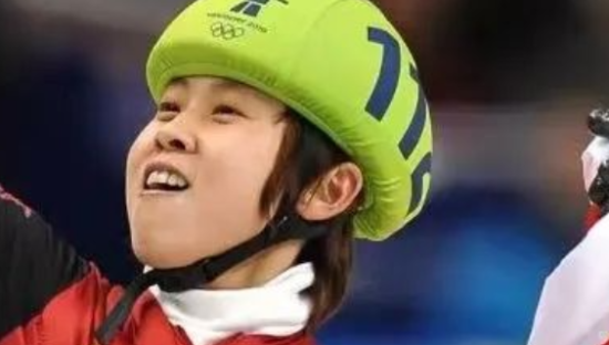 王濛唠嗑式解说，每一句都是梗哈哈哈哈哈哈哈哈哈