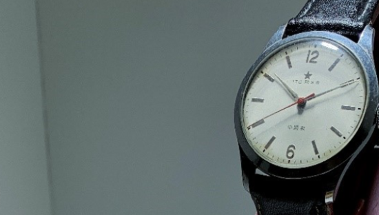 67岁的“老国货”海鸥手表，在拼多多找回了青春