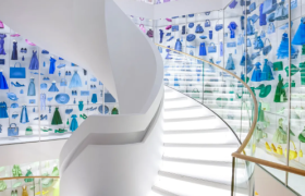 迪奥开博物馆了？沉浸式设计好梦幻！