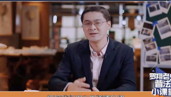 1.9亿播放量的《守护解放西》，文案真生猛