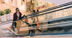 4亿女性撑起10万亿消费，新锐品牌如何玩转她经济？