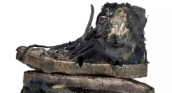 1.2万卖“破烂”，巴黎世家又作妖了