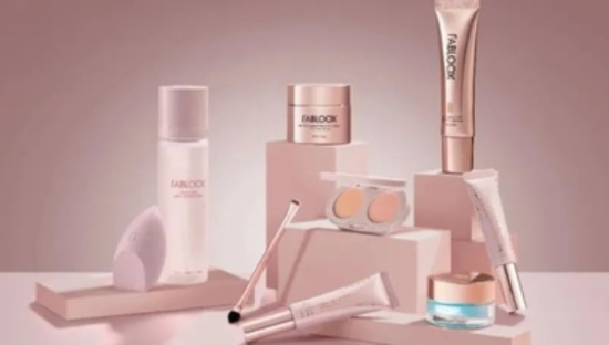 极致美妆炸弹fabloox馥碧诗 领跑国内纯净美妆市场