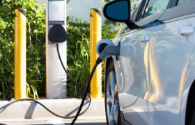 新能源“下乡”，卡在充电桩