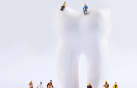 这届00后没有“种牙自由”