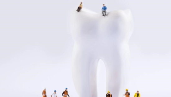 这届00后没有“种牙自由”