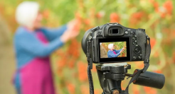 中老年博主攻占社交平台