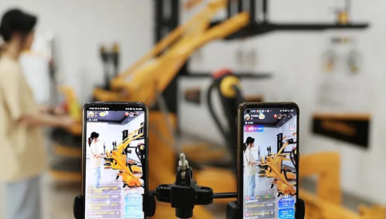 电商直播“三国杀”：一场流量之争