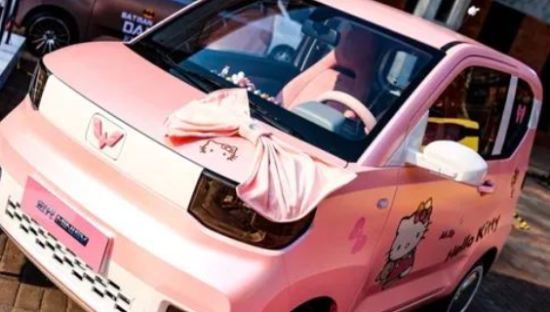 五菱宏光mini，占领中国小镇