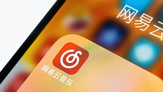 网易云“情怀”底牌失守