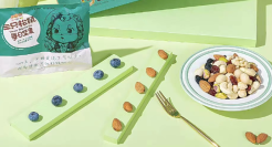 三只松鼠困在流量里