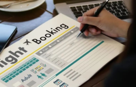 美团向上，携程向下