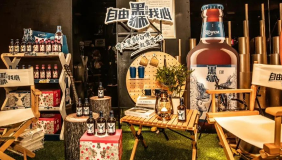 捕捉露营经济风口，黑狮白啤营销如何撬动圈层成赢家