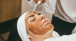 高考结束的00后们，捧红了几家医美上市公司