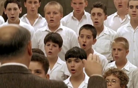 抖音为小红书唱颂歌