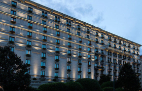 酒店行业举步维艰，净利润持续减少？短视频同城拓客工具令你“转危而安”！