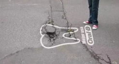 毫无违和感！这些户外广告把街景玩“活”了