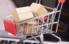 即时零售三国杀：美团补仓、阿里协同、京东引流