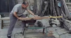 霸屏三天，深挖《二舅》的爆火文案与背后洞察