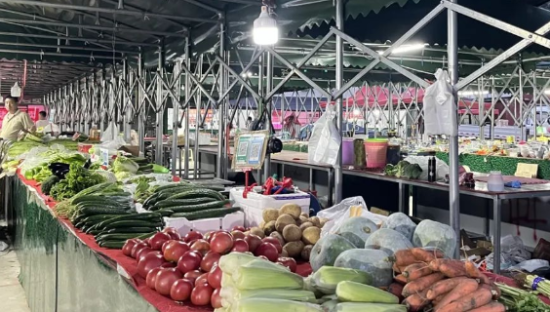 90后的焦虑，被菜市场治好了