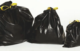 巴黎世家“垃圾袋”，售价一万二？