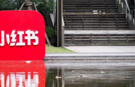 小红书“虎口夺食”