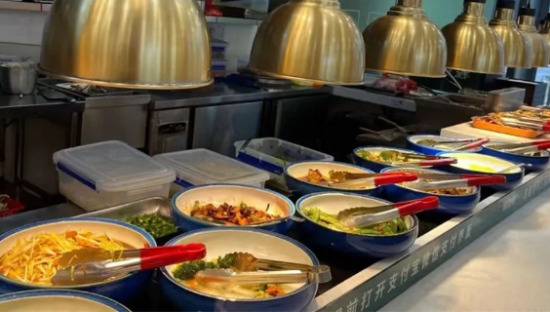 “自选称重”，会是中式快餐行业的解药？